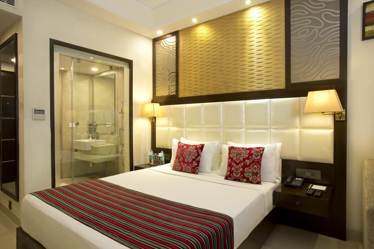 Inde Hotel Chattarpur نيودلهي المظهر الخارجي الصورة