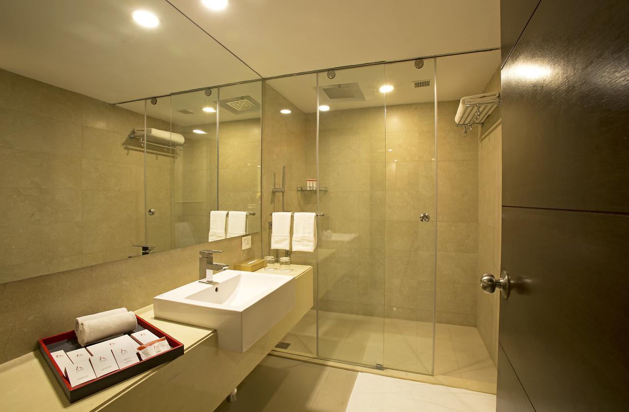 Inde Hotel Chattarpur نيودلهي المظهر الخارجي الصورة