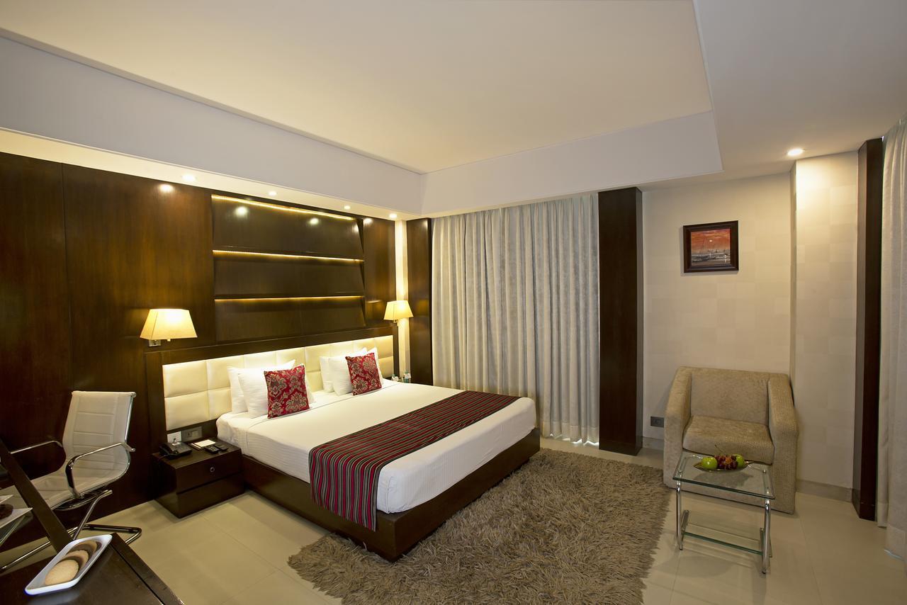Inde Hotel Chattarpur نيودلهي المظهر الخارجي الصورة
